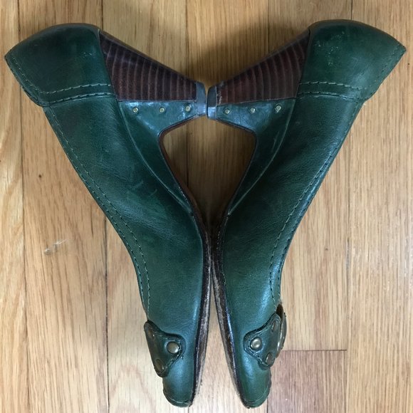 Frye hunter green steampunk heels - Picture 1 of 6